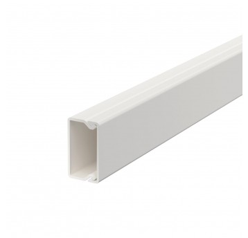 B.WDK 15X30 CZB kanał kanał pełny cz. biały